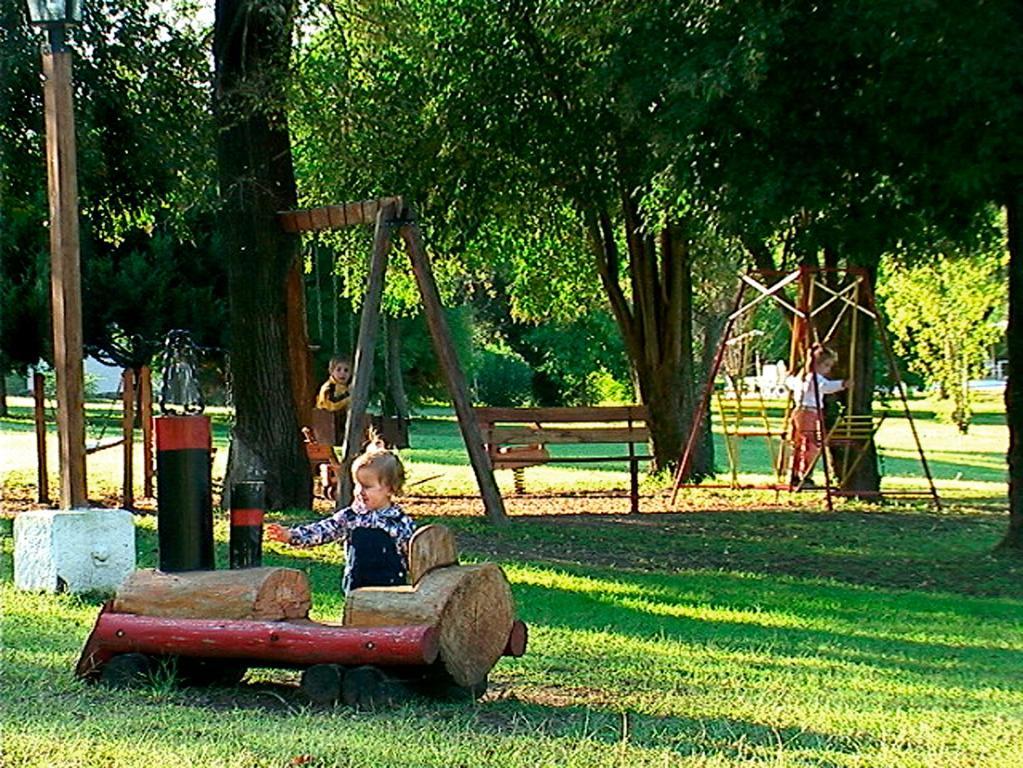 Cabanas Am Bach Вилья-Хенераль-Бельграно Экстерьер фото